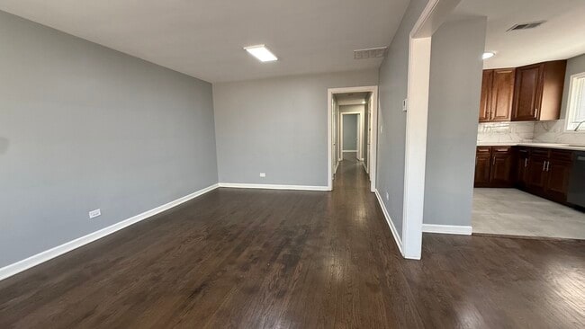 Photo - 5843 N Cicero Ave