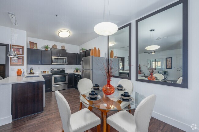 2BR, 2BA - 1,219SF - Kitchen & Dining Area
