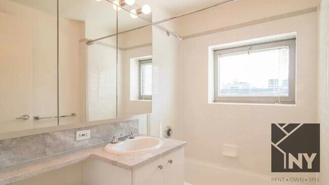 475 9th Ave Unidad 22G