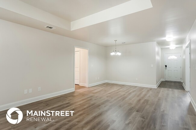 Photo - 223 Black Crk Trl