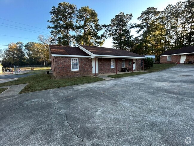 Building Photo - 116 Burlinton Dr Unit 116 Burlington Dr Rental