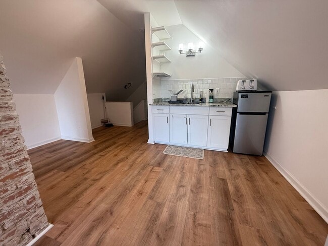 Photo - 3317 E Scarborough Rd Unit 3317 E Scarborough Road Loft