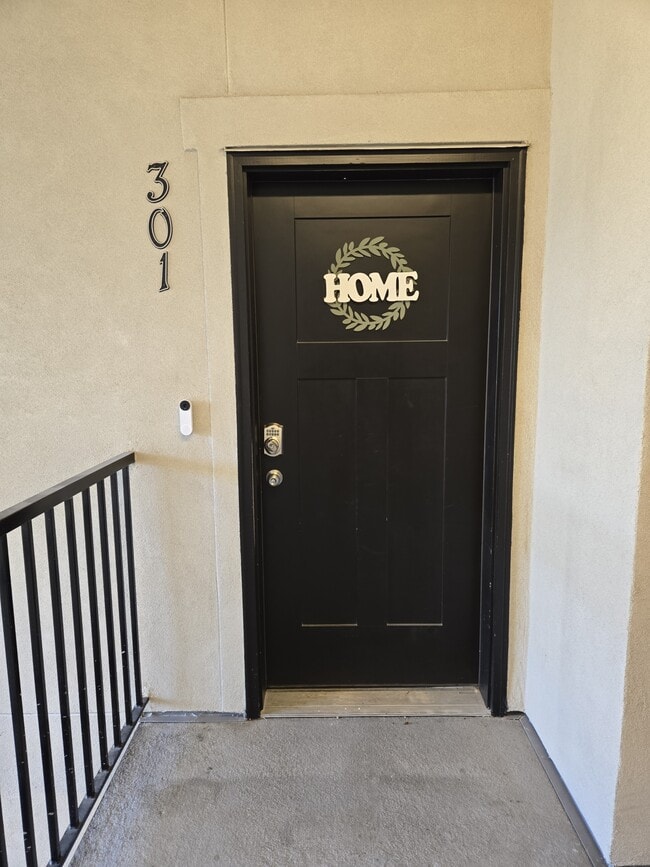 Building Photo - 1985 N 3330 W