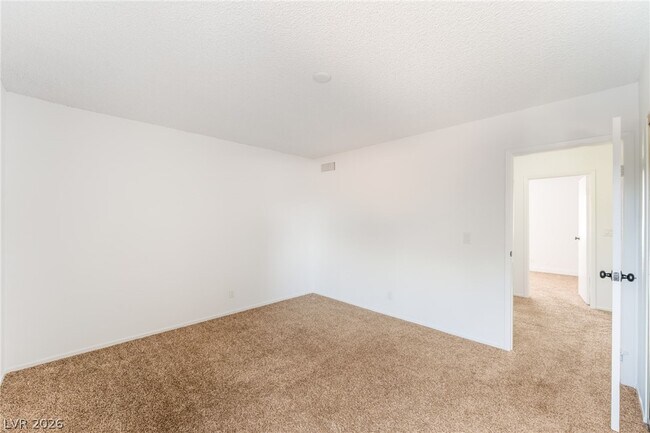 Photo - 1406 N Jones Blvd