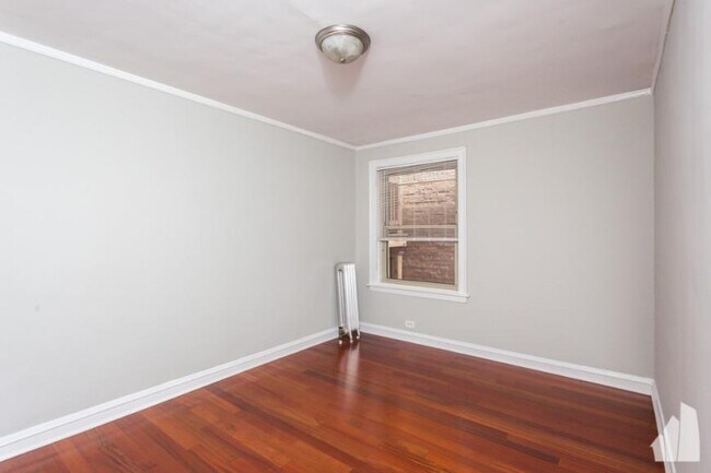 Building Photo - 1 bedroom in Chicago IL 60657 Unit 542.5-N3 Rental