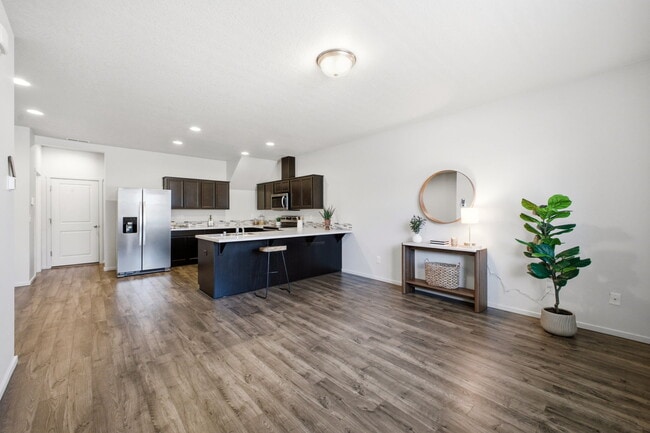 Photo - 744 NE 138th Pl