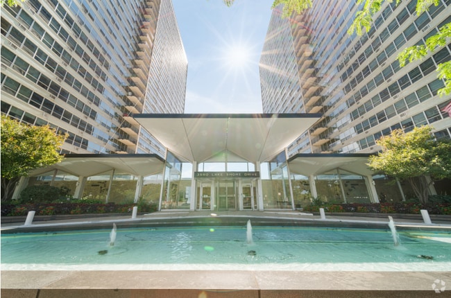 Building Photo - 3550 N Lake Shore Dr Rental