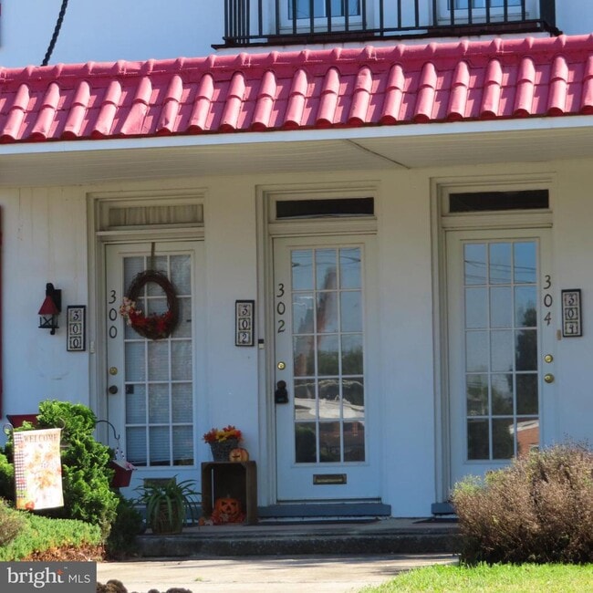 Photo - 302 S Coldbrook Ave