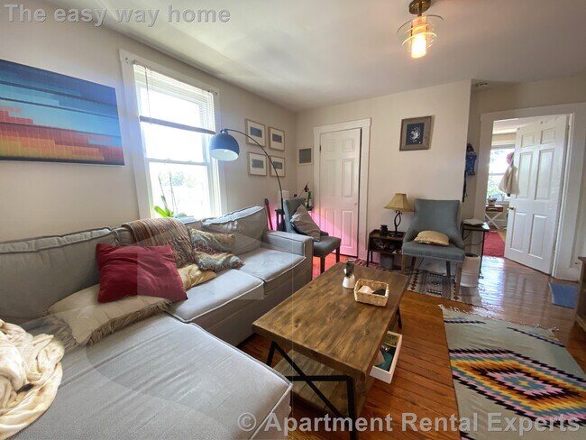 11 Prescott St Unit 3
