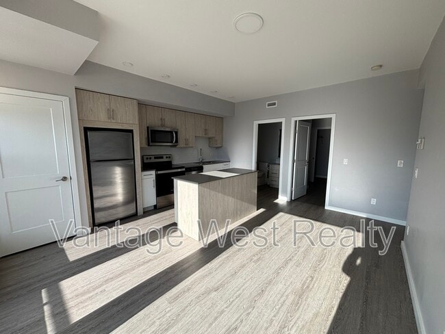 Building Photo - 685-685 Boynton Pl