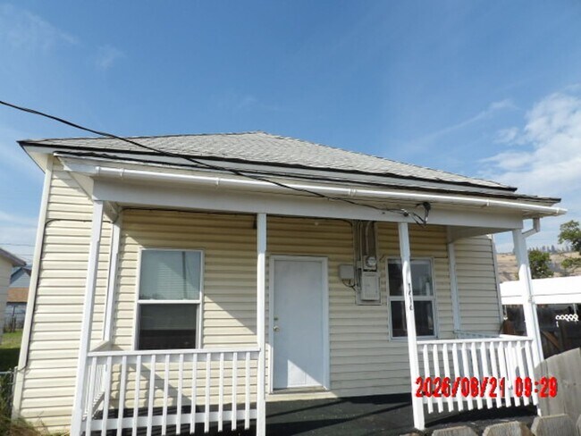 1416 Monroe Ave