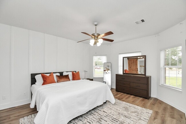 Photo - 6715 Plum Springs Ln