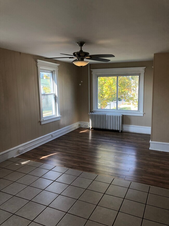1532 Emerson Pl Unit 2nd Floor