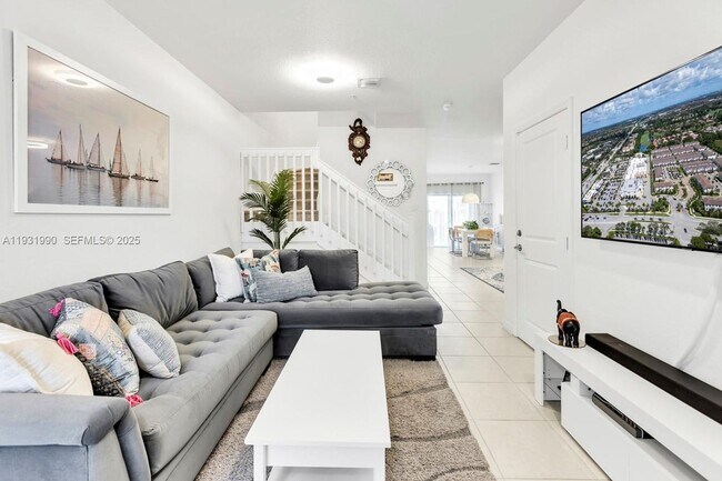 Photo - 15953 SW 2nd St