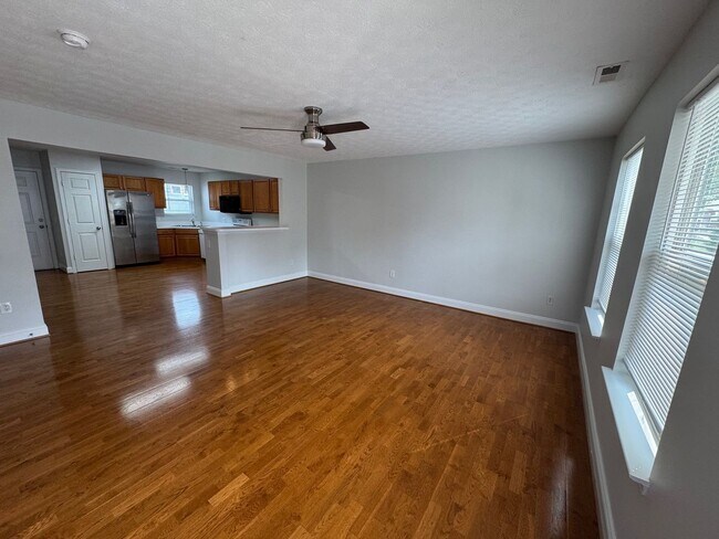 Photo - Immaculate End Unit Townhouse