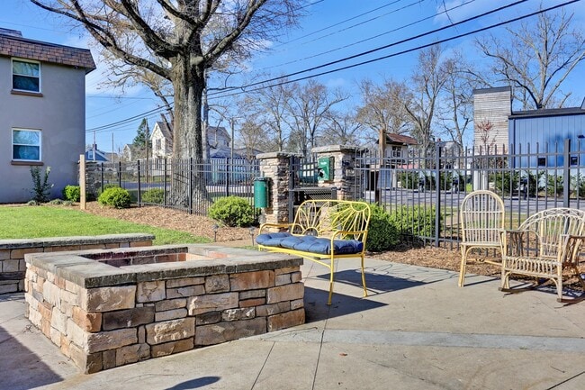 West End Commons