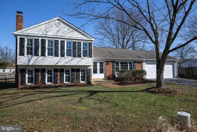Photo - 8000 Rivermont Ct House
