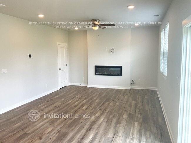 Photo - 810 Olde England Dr