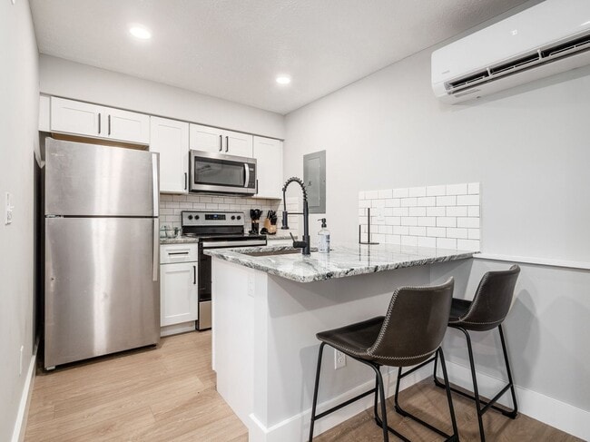 Photo - 494 Forest St