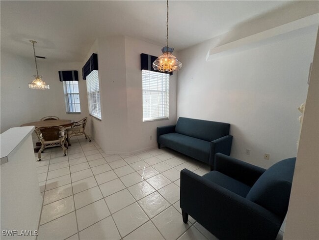 Building Photo - 2081 Crestview Way Unit A7