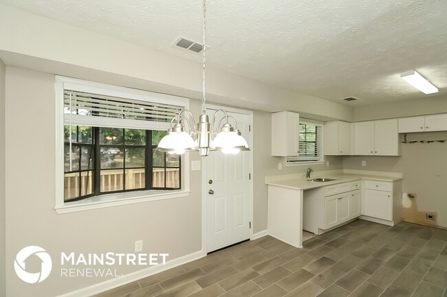 Photo - 8070 Linda Ct