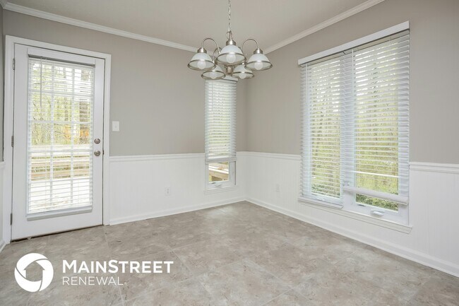 Photo - 140 Paces Way