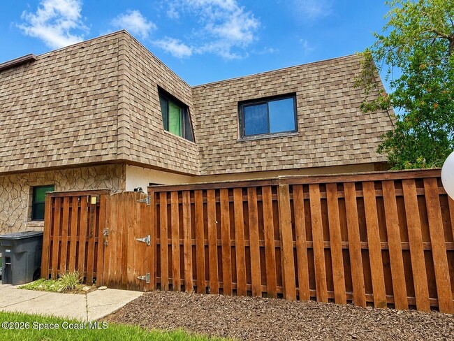 Building Photo - 2115 Harrison St