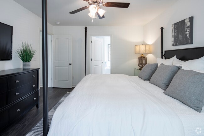 4 beds, 2 baths, 1,774 sq ft