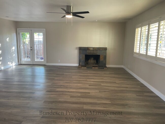 Photo - 501 Marbella Ln