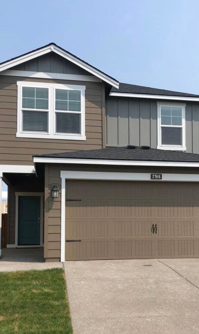Building Photo - Beautiful 4 Bedroom Home with Attached Garage!