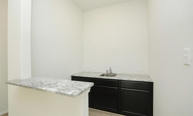 Photo - 427 Fields Forest Ln