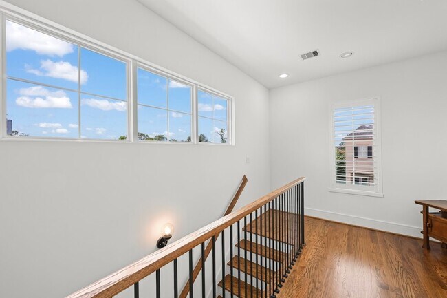 Photo - 804 Patterson St