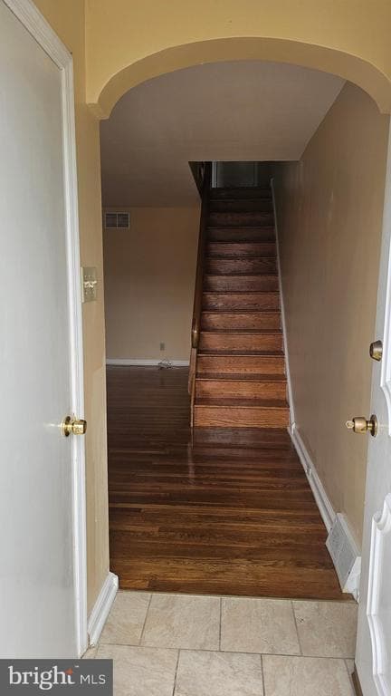 Photo - 6721 Leonard St