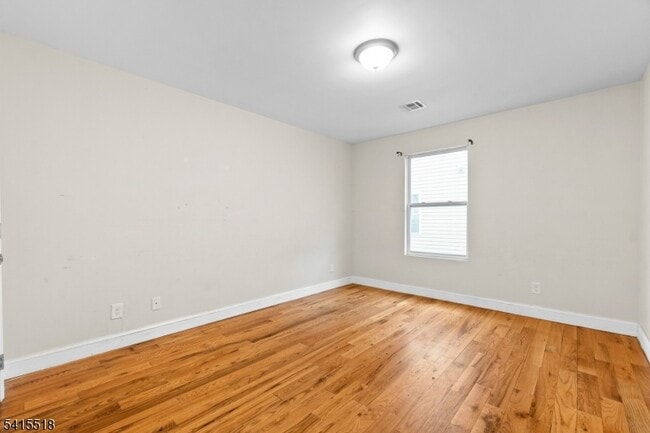 Photo - 280 S 20th St