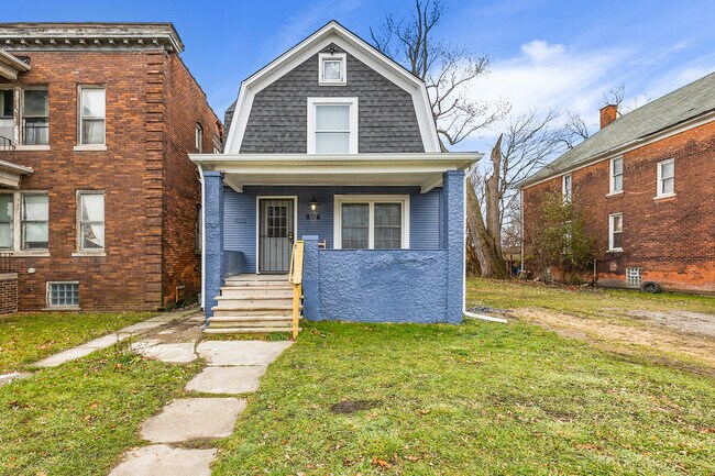 Photo - 276 Kenilworth St