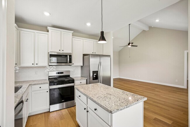 3085 Sorrento Hl Dr