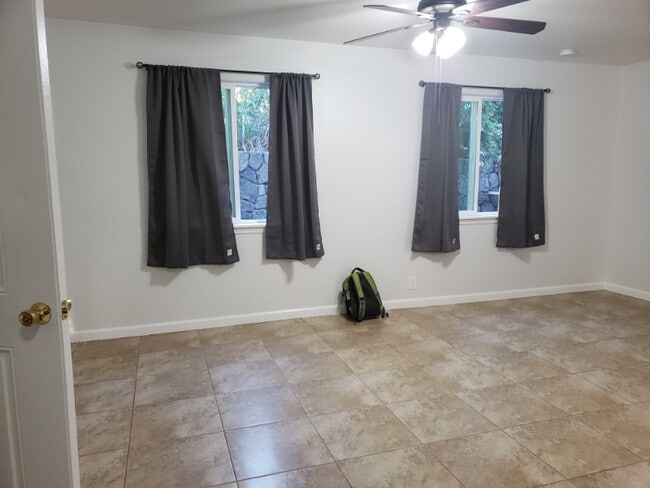 Photo - 75-261 Pumehana St