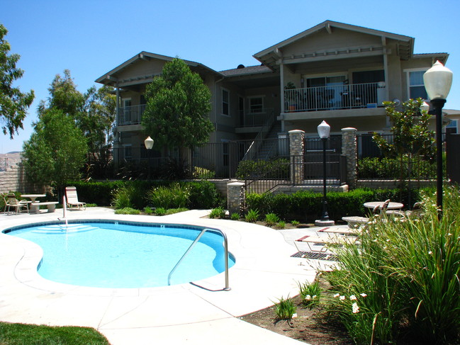 Área de piscina - The Vintage Apartments