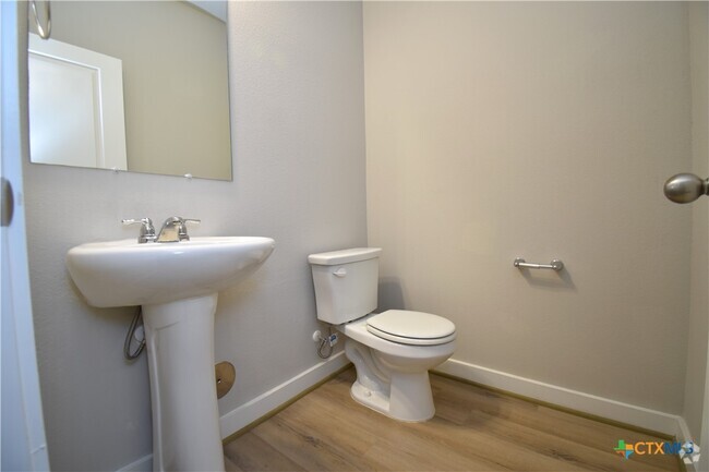 Building Photo - 313 Fieldwood Dr Unit C Rental