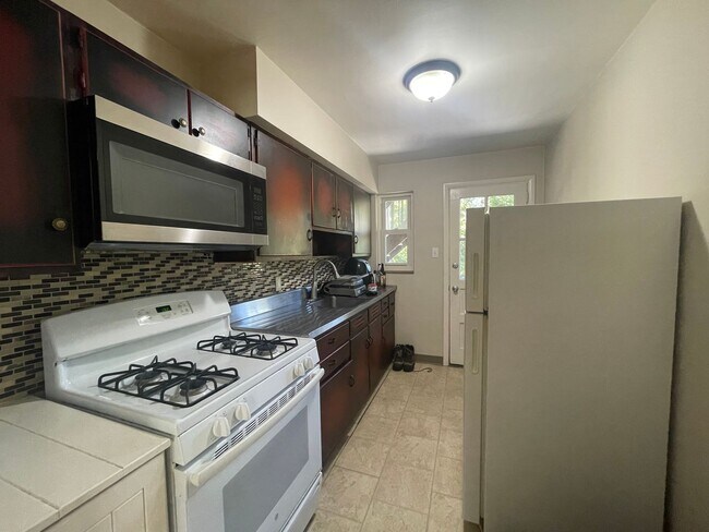 Photo - 180-196 Spring Ave - 188 Apt 2 Unit 188 Apt 2