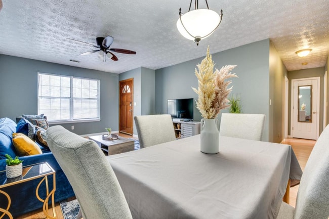 Photo - 1739 Nutmeg St