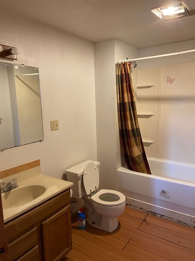 Photo - House for rent in Kettle Falls