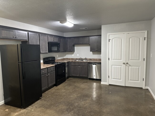 Photo - 4404 Fred St