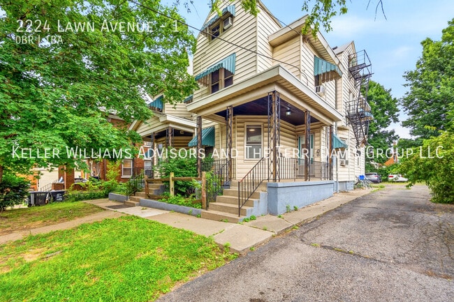 Building Photo - 2224 Lawn Ave Unit 1