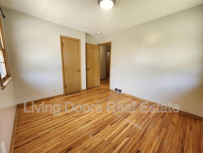 Photo - 3910 N 12th St