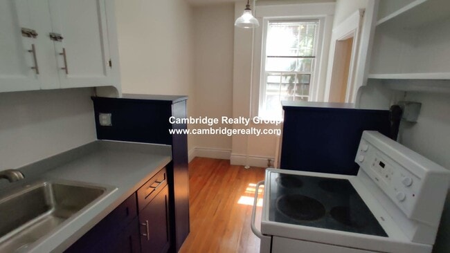 Building Photo - 4 Washington Ave Unit 6-11M
