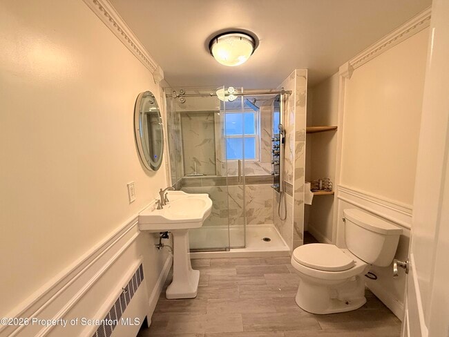 Photo - 324 Crown Ave