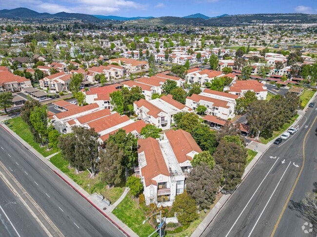 Building Photo - 10805 Camino Ruiz Rental