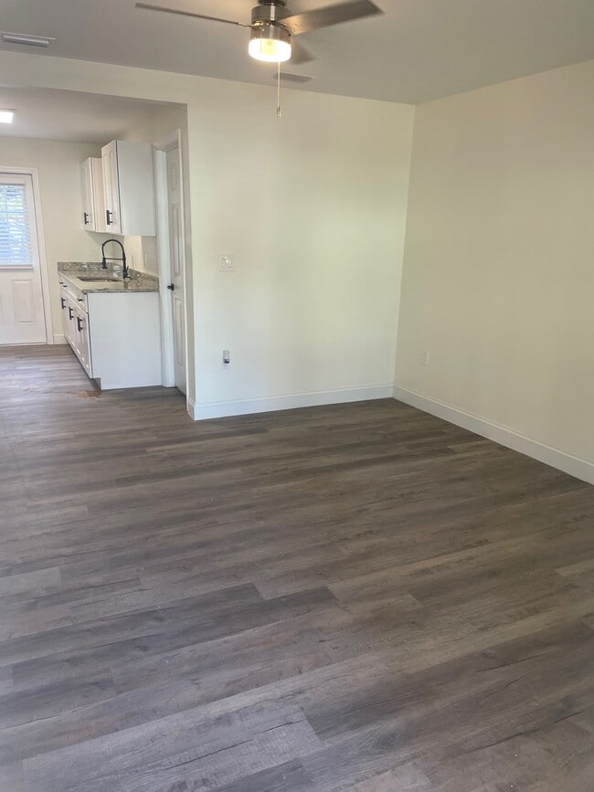 Photo - 7905 N Mulberry St