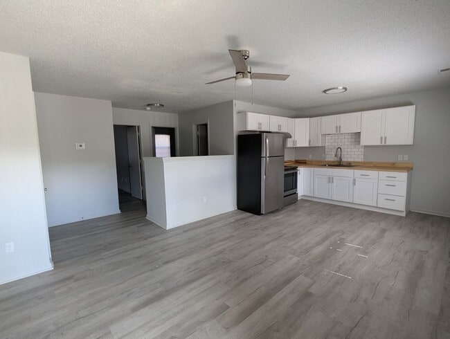 Photo - Boulevard West Apartments